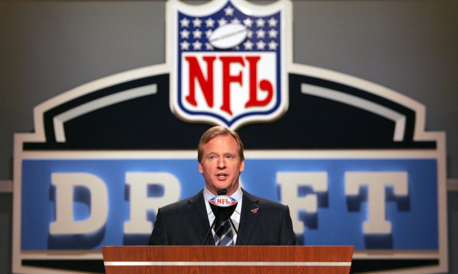 NFL Commissioner Roger Goodell during the NFL draft at Radio City Music Hall in New York, NY on Saturday, April 28, 2007. (Photo by Richard Schultz/NFLPhotoLibrary)
