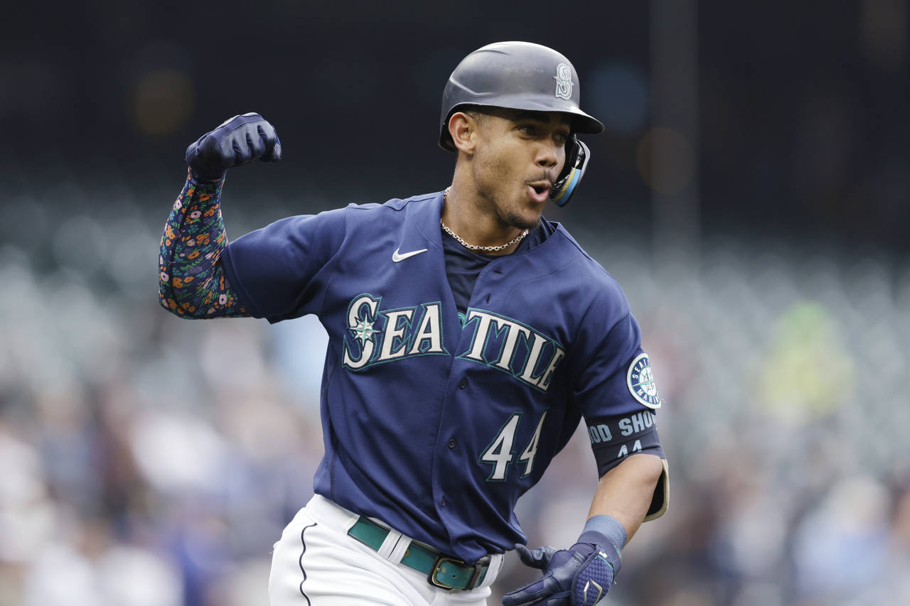 Seattle Mariners' 21-year playoff drought ends with Cal Raleigh's