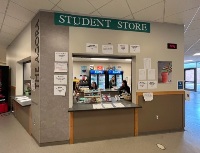 Student Store Takes Initiative to Combat New Vending Machine