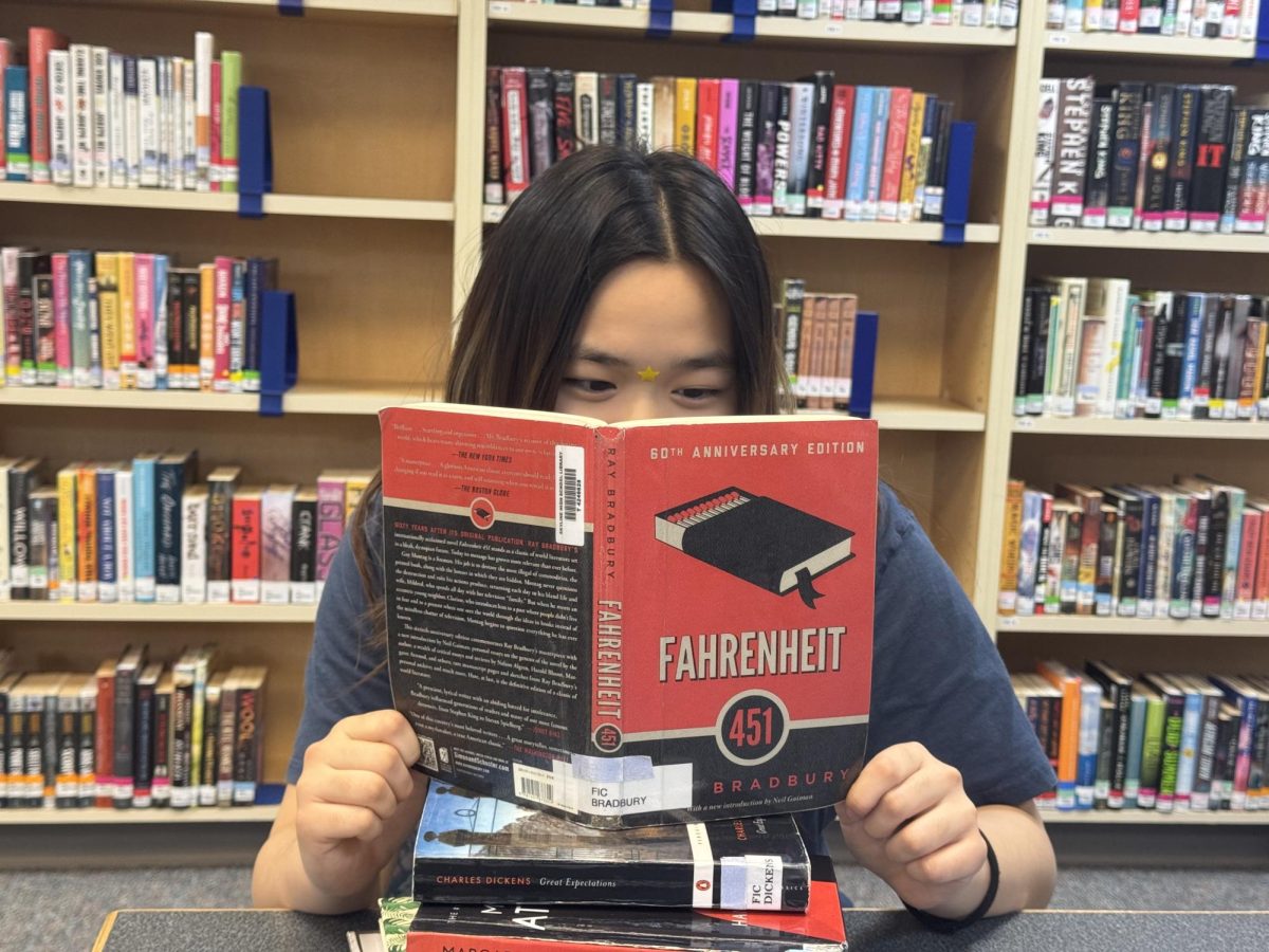 OPINION: No one is reading as much as they should